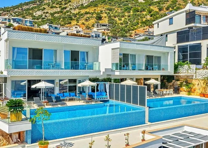 Akbel 3 Bedroom Seaview With Private Pool Hot Tub 别墅