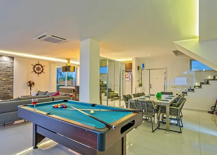 Akbel 3 Bedroom Seaview With Private Pool Hot Tub 卡尔坎