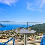 Akbel 3 Bedroom Seaview With Private Pool Hot Tub *