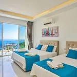 Akbel 3 Bedroom Seaview With Private Pool Hot Tub *