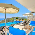 Akbel 3 Bedroom Seaview With Private Pool Hot Tub Vilă Kalkan