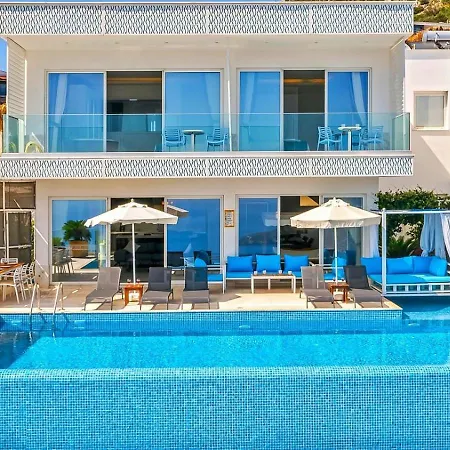 Akbel 3 Bedroom Seaview With Private Pool Hot Tub